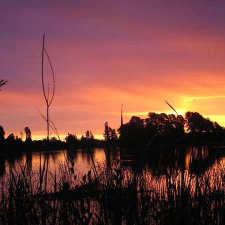 Beechworth Lake Sambell Caravan Park Экстерьер фото